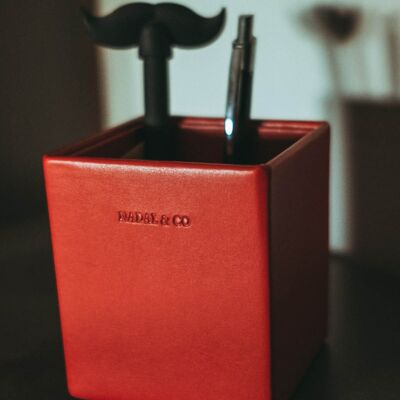 Porte-crayon de bureau en cuir rouge