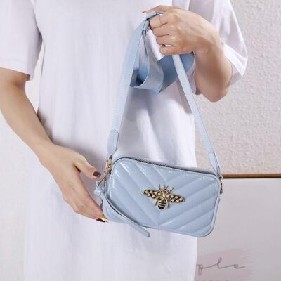Bolso Bandolera Charol Abeja Azul Bebé, SKU1404