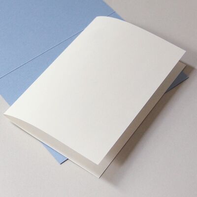100 off-white insert sheets 14.5 x 20.3 cm