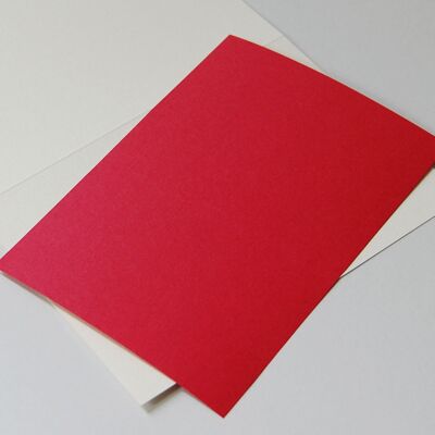50 red sheets 16.3 x 11.3 cm
