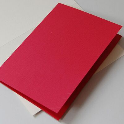 100 red sheets 16.3 x 22.4 cm