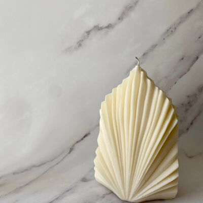 Decorative Palm Leaf Fan Candle