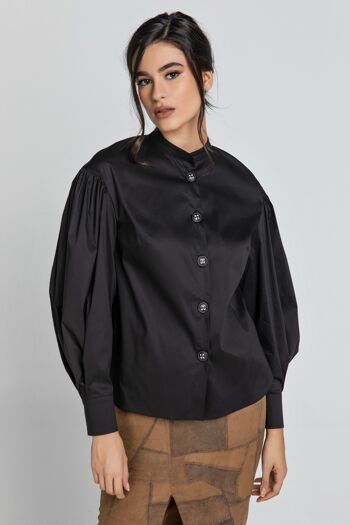 Chemise noire à manches évêque 4