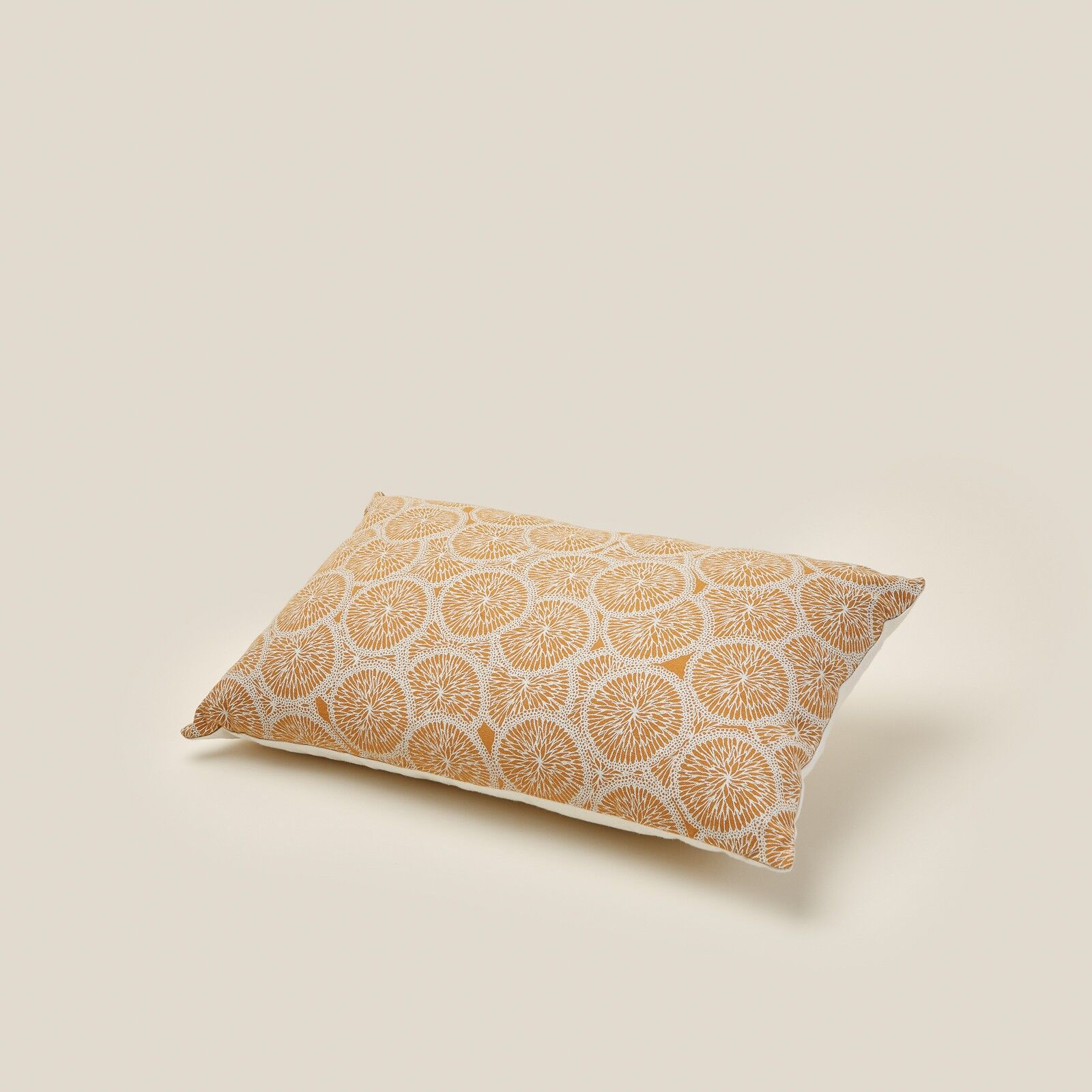 Karamelfarbener rechteckiger Kissenbezug 30x50cm - nur Bezug