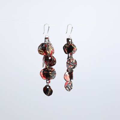 Aretes Aqua Water Lily - Dorados a mano - Negro / Dorado / Rojo