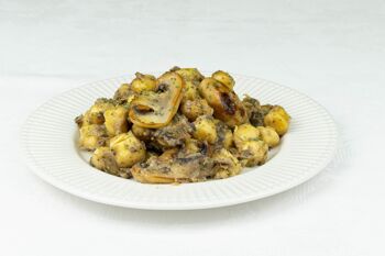 Gnocchis de pommes de terre sans gluten et champignons truffés - Délice gastronomique italien 3