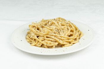 Spaghetti Cacio e Pepe sans gluten - Plat de pâtes italien classique 3