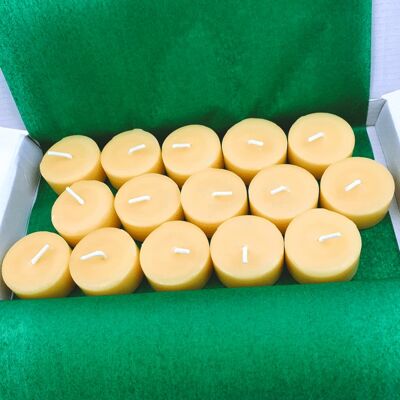 Beeswax - Tealights No cups (refills), pack of 15, 5 hours burn time, handmade