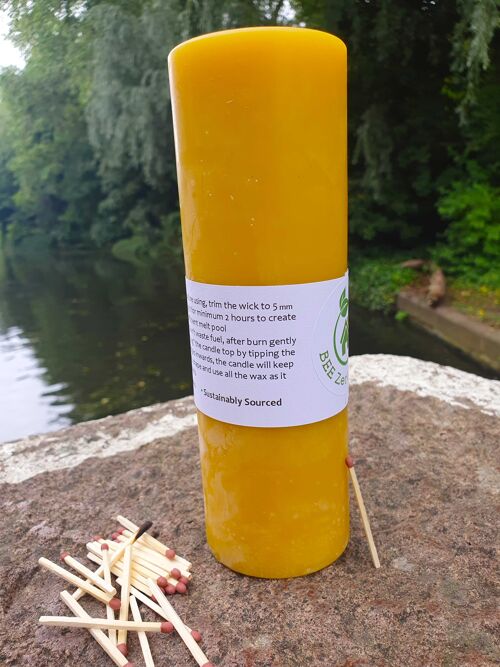 Beeswax - Pillar candle 20x6 cm / 90h