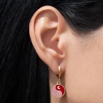 Boucles d'oreilles créoles YIN YANG (rouge et rose) 2