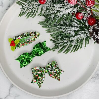 Christmas - 2.5” Holly Clip Set