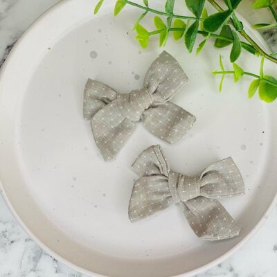 Autumn -  2.5" Handtied Linen Bow Piggies Grey