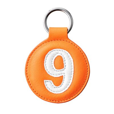 Keychain n ° 9 white orange background