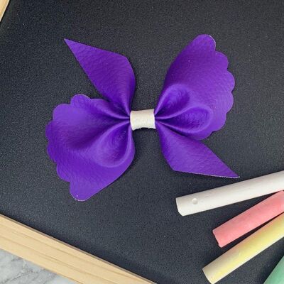 School - 3.5" Scolloped Pinwheel Bow Purple
