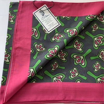 Bufanda grande - Diseño de lirios rosas