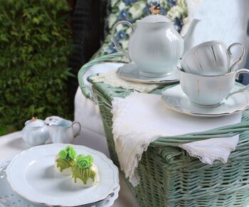 Sois mon invité, théière
 Porcelaine de couleur bleue 3