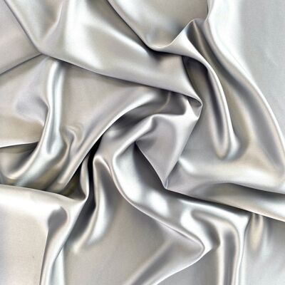 Tissu satin torsadé argent