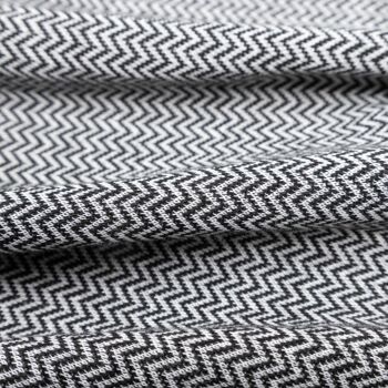 Tissu maille jacquard zigzag blanc 2