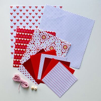 Flying hearts bunting