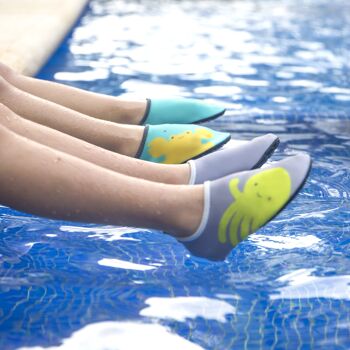 Shoöz - Chaussures de bain en néoprène, avec semelles antidérapantes et protection solaire UPF 50+ - Couleur Octopus grey, taille 1-2 ans 3