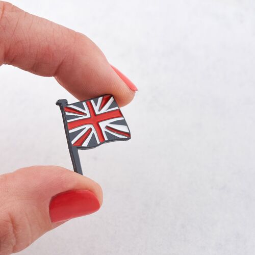 Union Jack Enamel Pin Badge