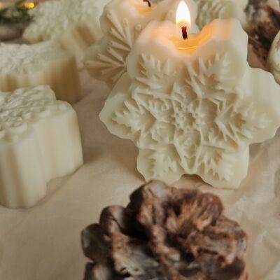 Snow Flakes Candle