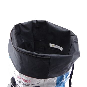 Sac à dos de coursier recyclé Anak en sac de ciment 22