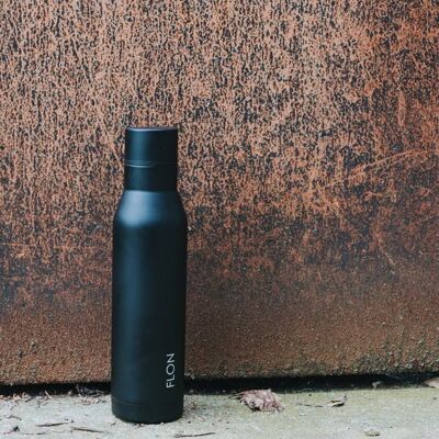 Botella de agua - Botella de agua reutilizable aislada - Negro