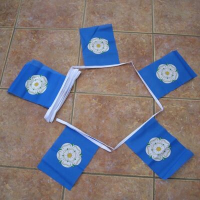 3m 10 flag Yorkshire bunting