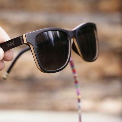 Occhiali da sole in legno unisex sostenibili - ID01 Black Lens