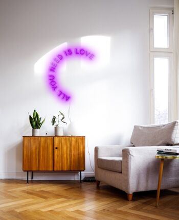 Néon Led  Violet All You Need Is Love 1