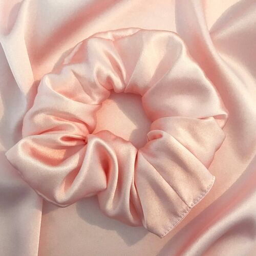 Silk Astrid Super Scrunchie-Shell Pink