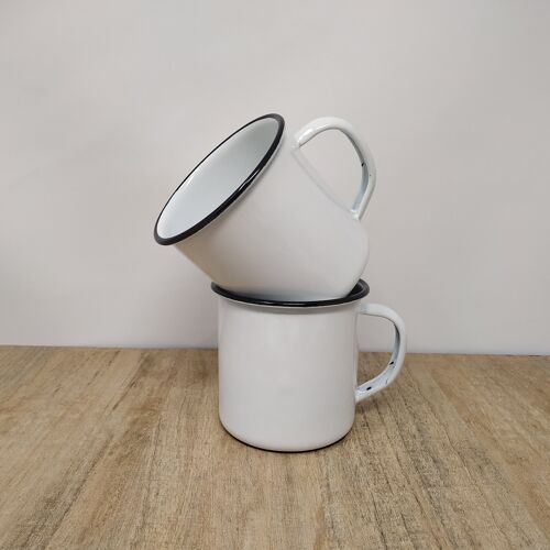 Taza de acero esmaltado blanca