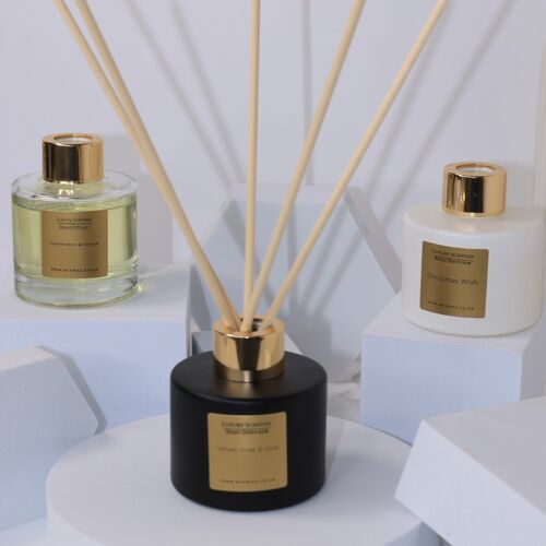 Reed Diffusers - Lemongrass and Ginger - Matte White Diffuser Bottle - Flower Reed