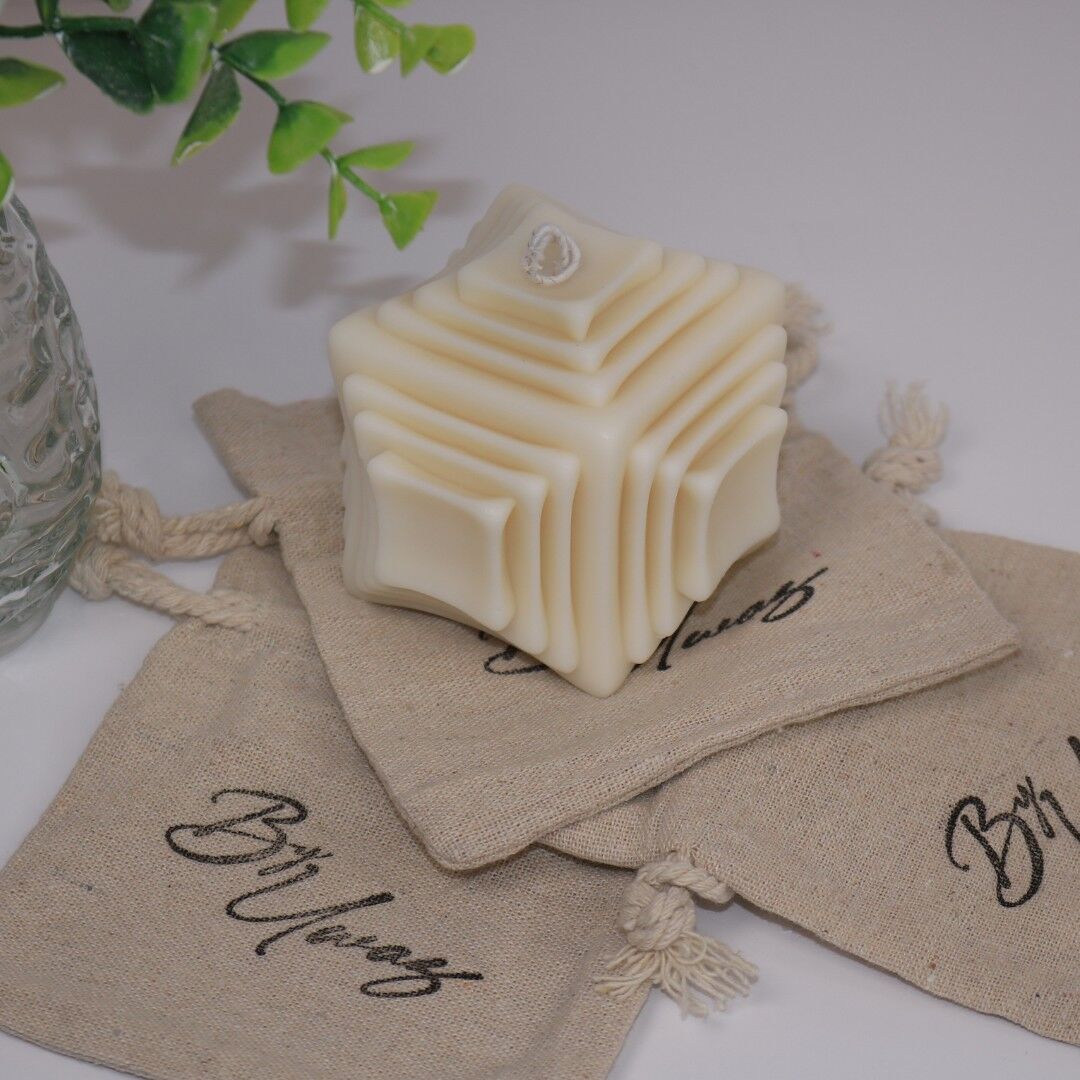 Royal Steps - Crème - Velours Rose & Oud