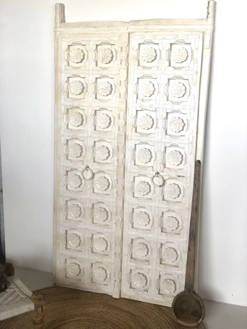 Porte décorative indienne blanchie