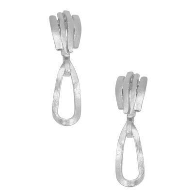 E64004.20 - Boucles d'oreilles argenté de forme artistique aux bords arrondis