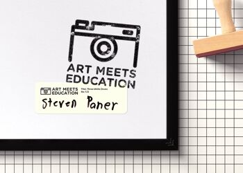 Trois Colombes Blanches - Steven Paner, 8 ans - Affiche A3 dans un cadre (noir) 4
