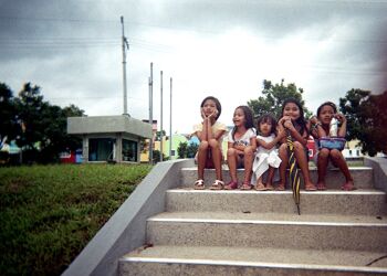 Girls From The Block - Arkin Lexi B. Vipinoso, 6 ans - carte postale A6 2