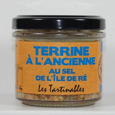 Traditionelle Terrine mit Salz der Ile de Ré