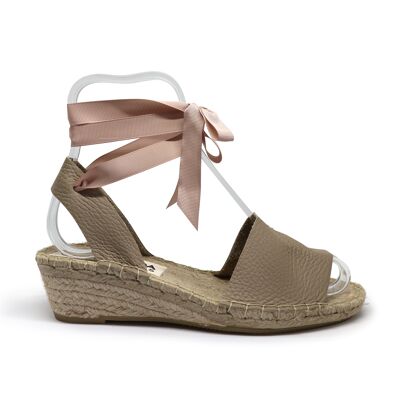 Low wedge sandal beige