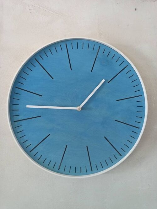 Blue simple clock White Needle 58 cm