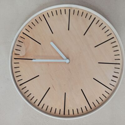 Reloj simple en blanco 30cm