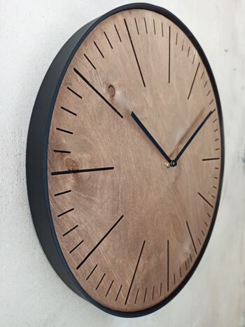Horloge simple en noyer 58 cm 4