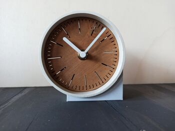 petite horloge de bureau en TECK Aiguille Blanche 10 cm et le socle 7x4x3cm 1