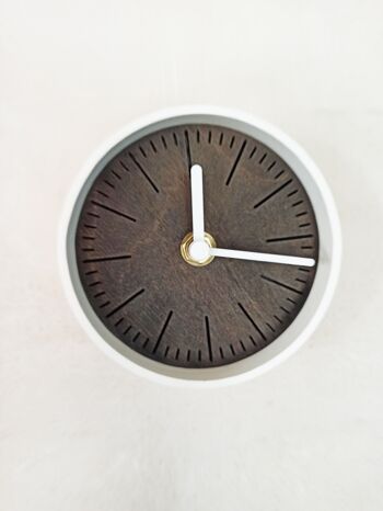 petite horloge de bureau NOIRE Aiguille Blanche 10 cm et le socle 7x4x3cm 6