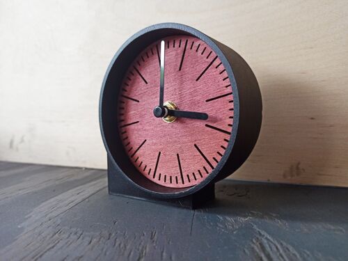 small GREEN desk  clock Black Needle 10 cm and the base 7x4x3cm