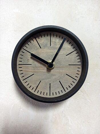 petite horloge de bureau WENGE Aiguille Noire 10 cm et le socle 7x4x3cm 4