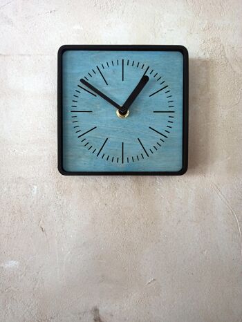 HORLOGE MINIMALISTE BLUE SQUERE Aiguille Noire 14X14X3CM 2