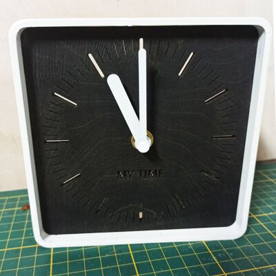 HORLOGE MINIMALISTE WHITESQUERE Aiguille Noire 14X14X3CM